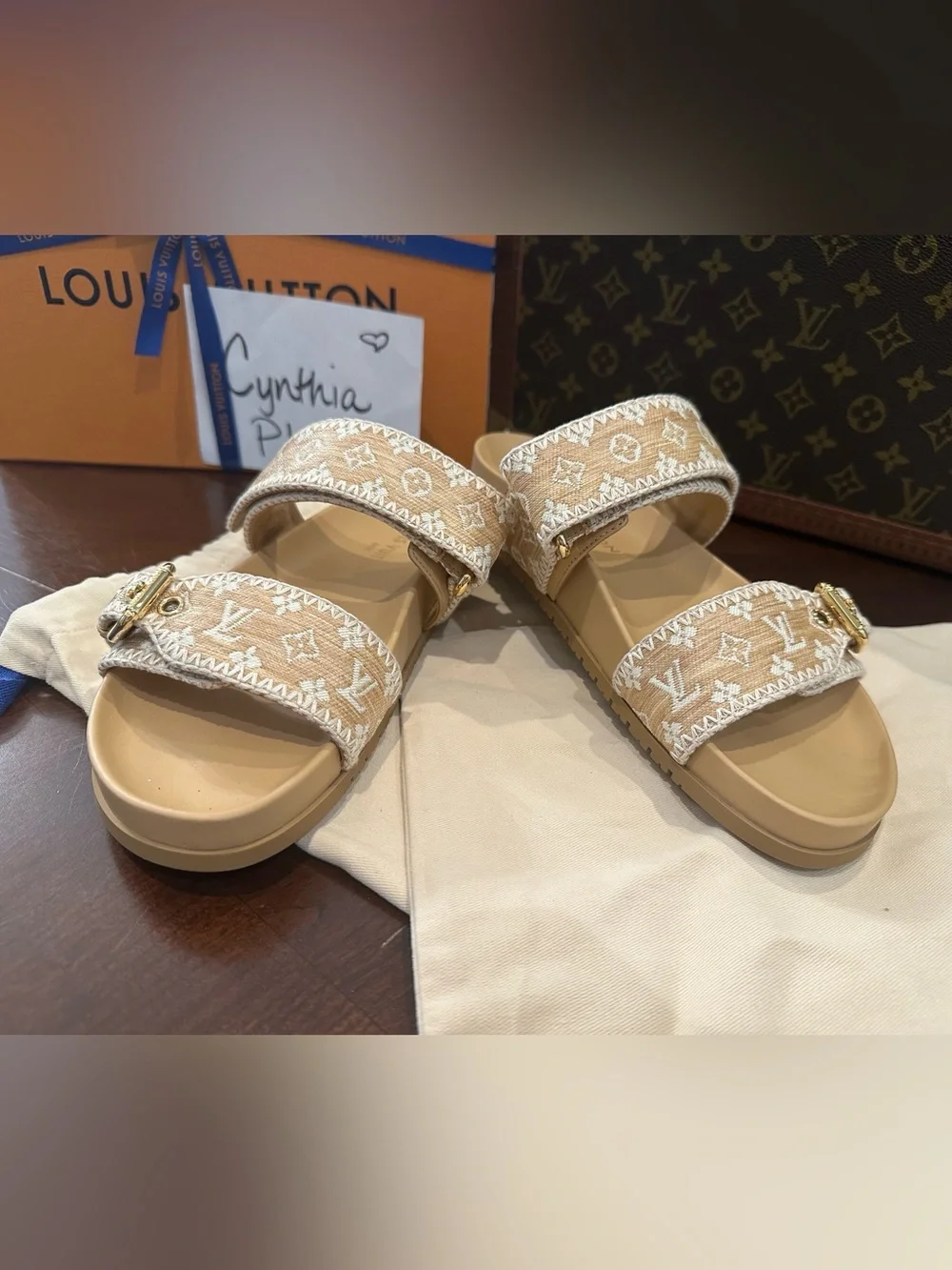 Louis Vuitton New Bom Dia Flat Comfort Mule 1AHLUD Size 38.5 Sandals - Picture 8 of 9
